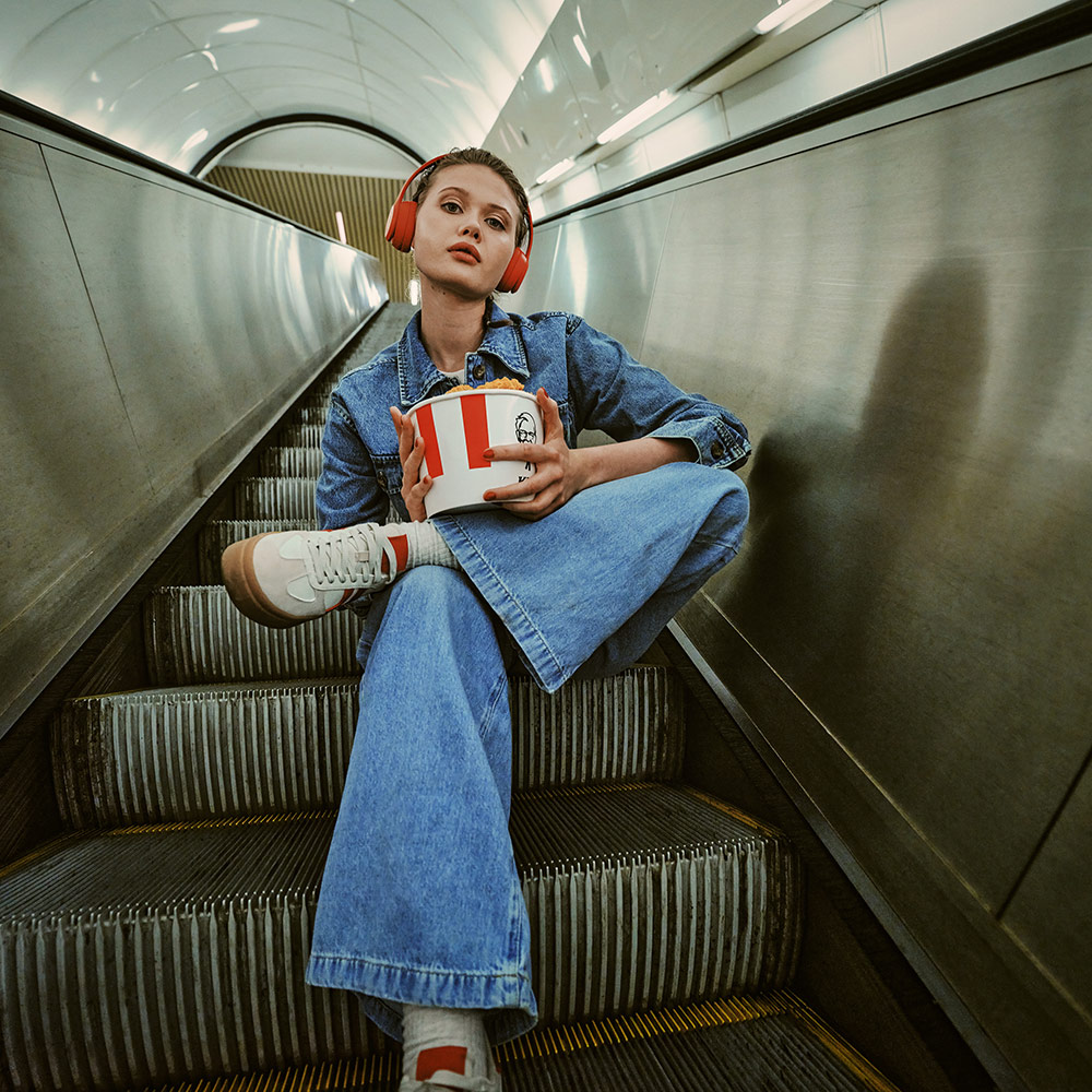 Byli jsme u toho, když céčko začalo jezdit do Letňan, KFC